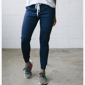 Zyia NWT Cozy Joggers